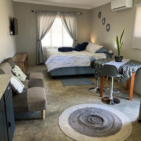 Stellies Accommodation - Room 1 Keetmanshoop Luaran gambar