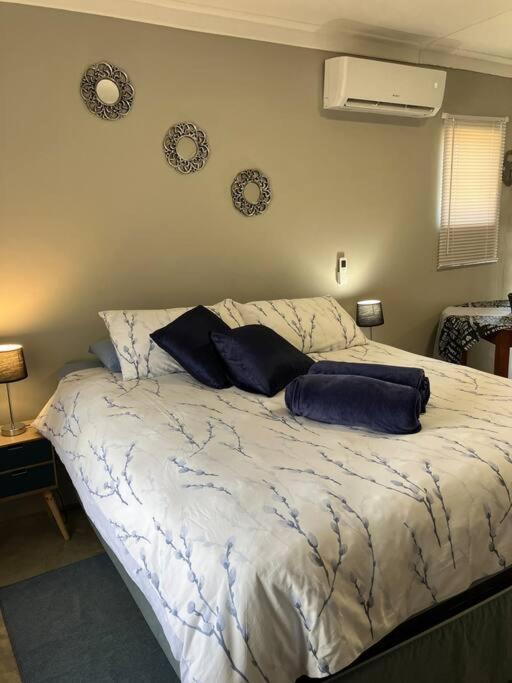 Stellies Accommodation - Room 1 Keetmanshoop Luaran gambar