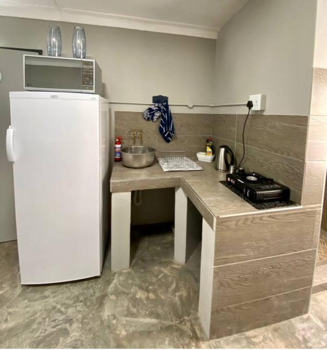 Stellies Accommodation - Room 1 Keetmanshoop Luaran gambar